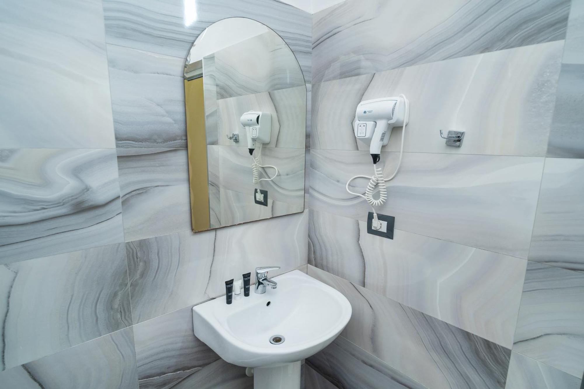 Eden 3* Tirana